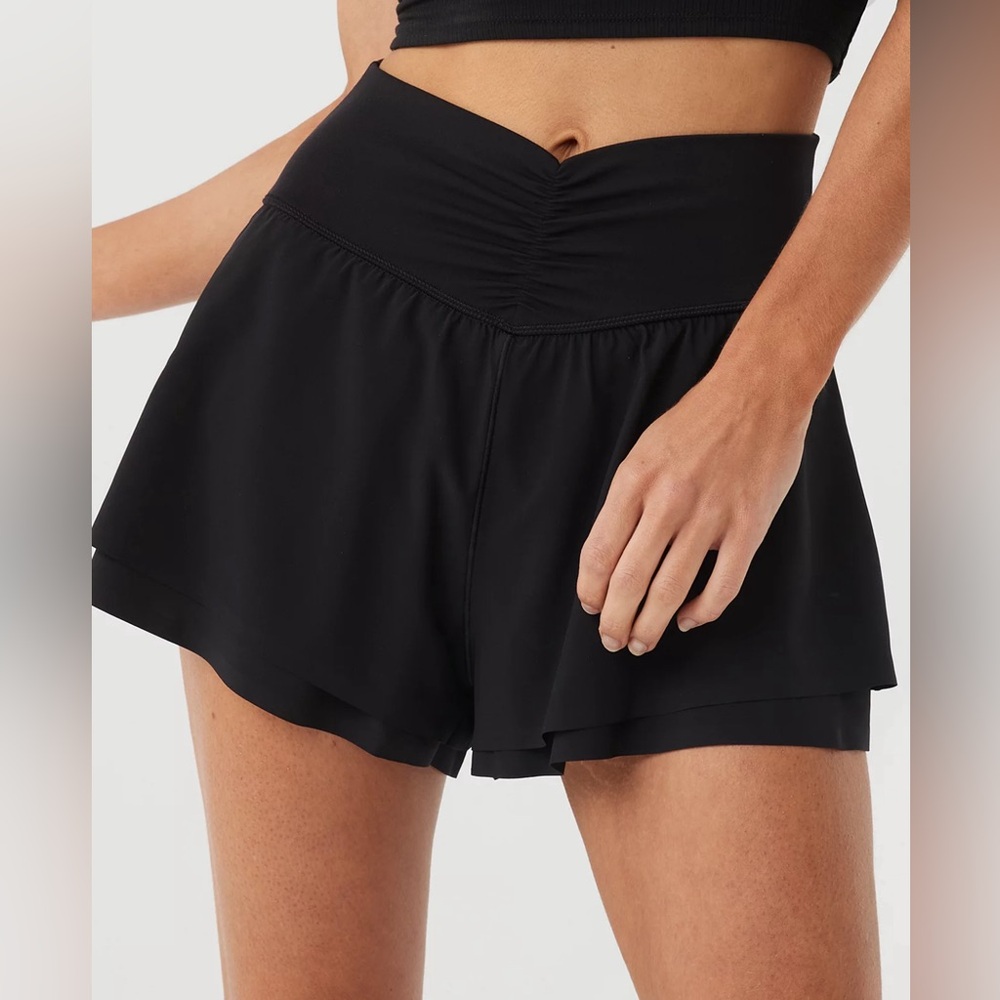 OFFLINE By Aerie Real Me Black Ruched Flowy Short